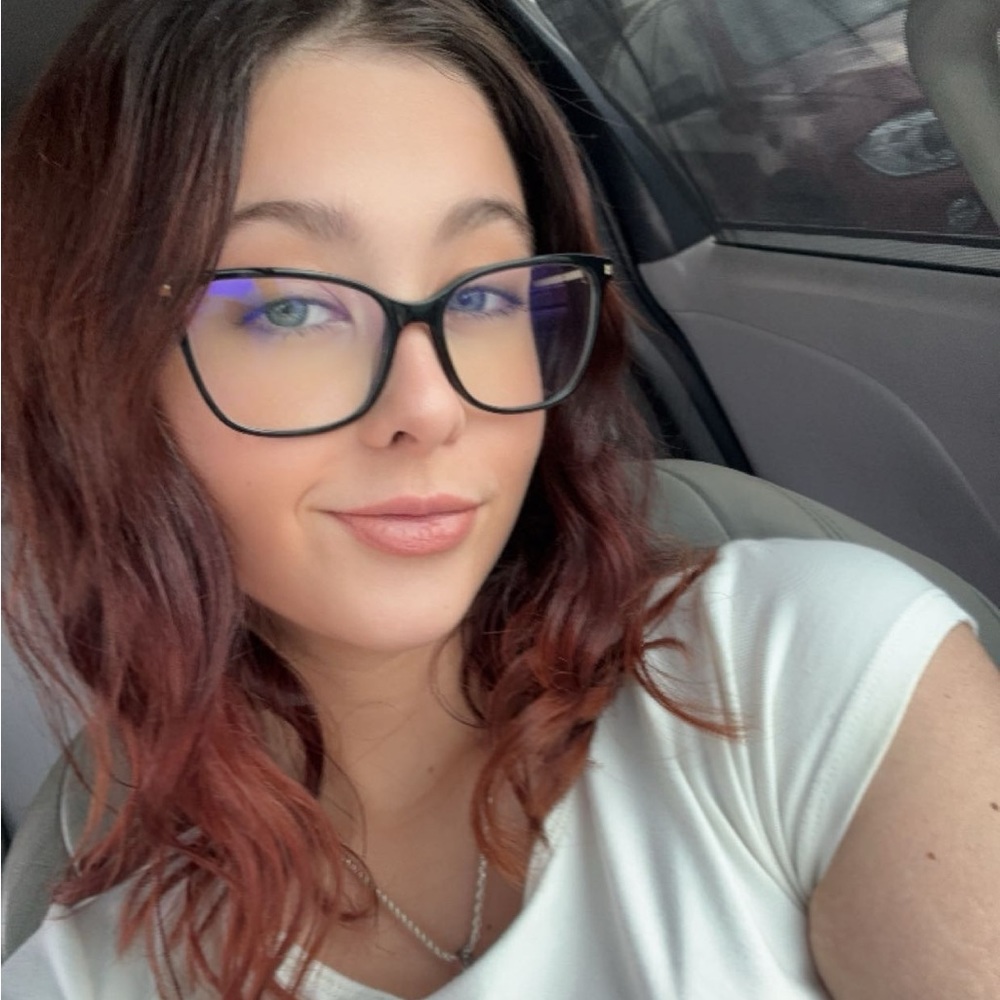 Meet your Posher, Laila